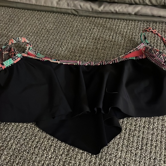 Candies bikini. Size S top size M bottom. In great condition. - Picture 5 of 6